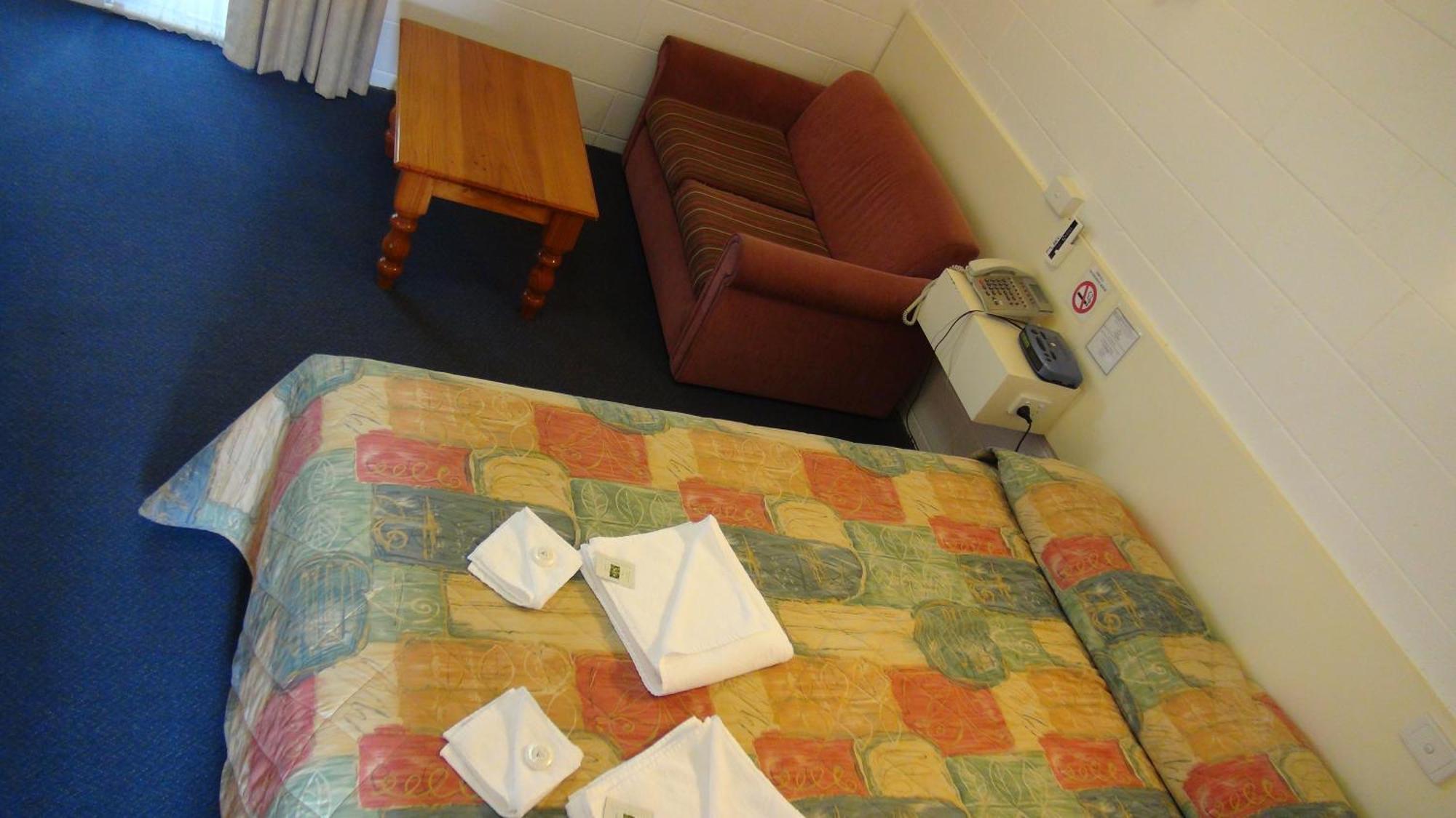 Pathfinder Motel Мельбурн Екстер'єр фото