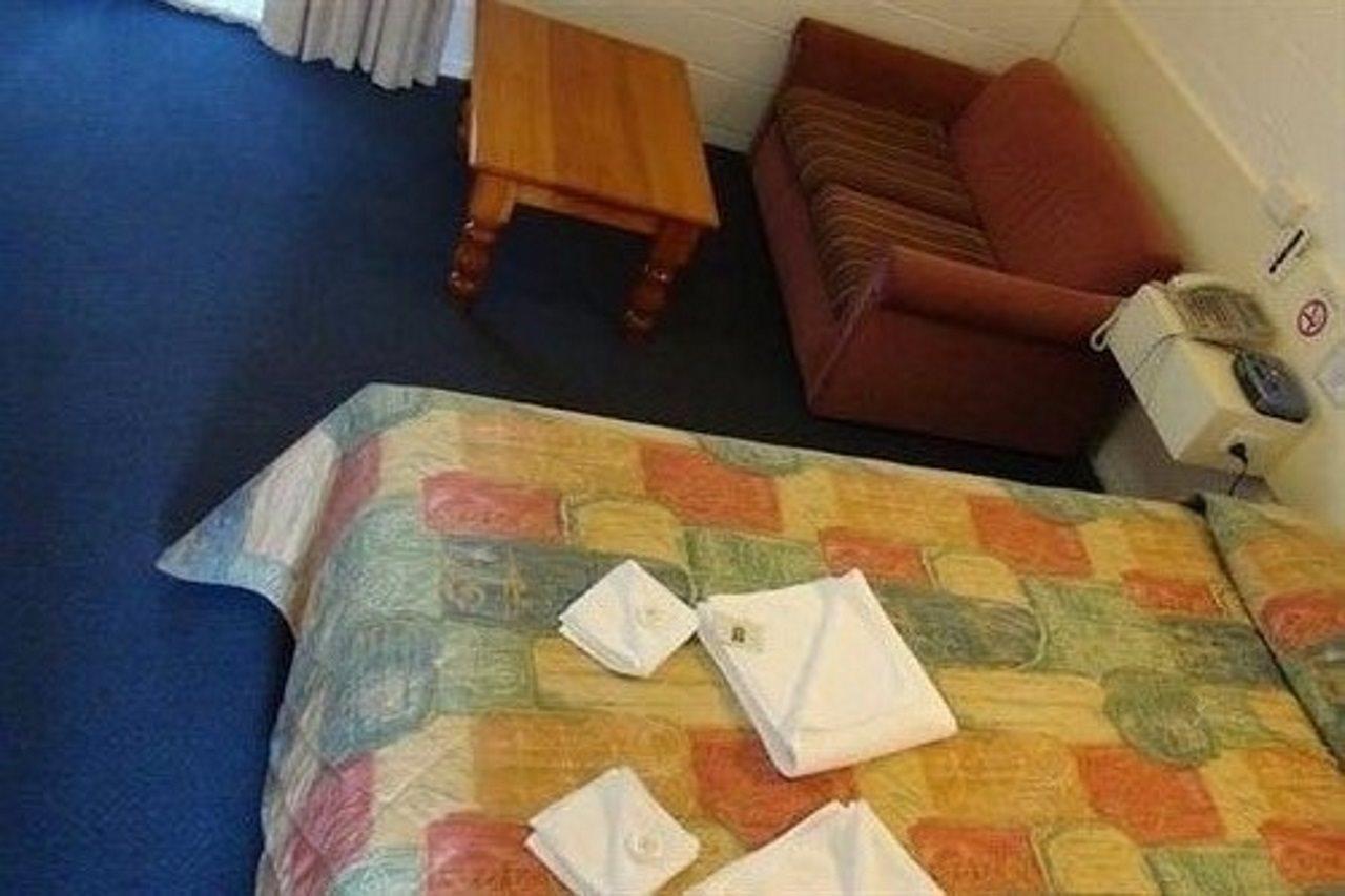 Pathfinder Motel Мельбурн Екстер'єр фото