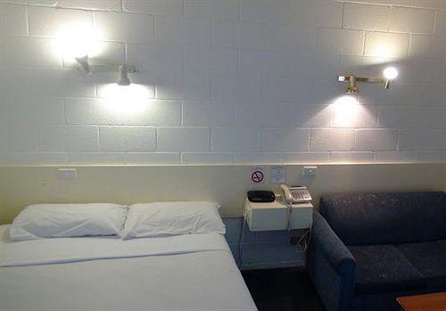 Pathfinder Motel Мельбурн Екстер'єр фото